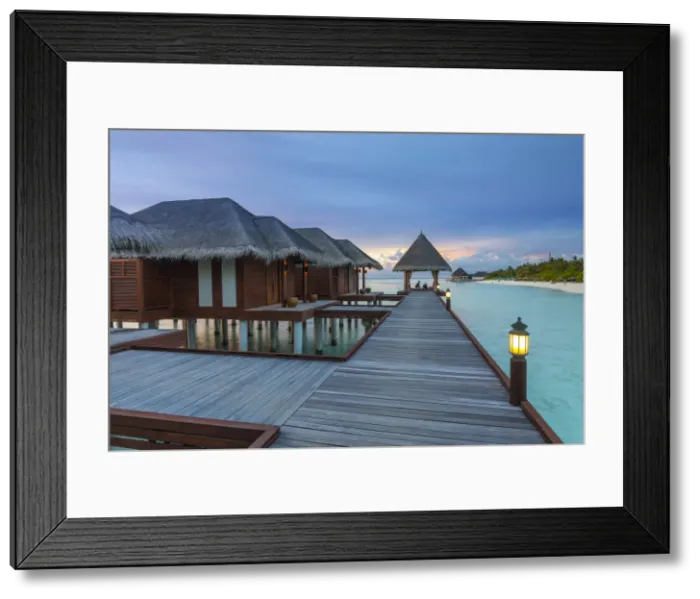 Framed Print : Overwater Spa, Anantara Dhigu resort, South Male Atoll, Maldives Framed Print : Overwater Spa, Anantara Dhigu resort, South Male Atoll, Maldives
