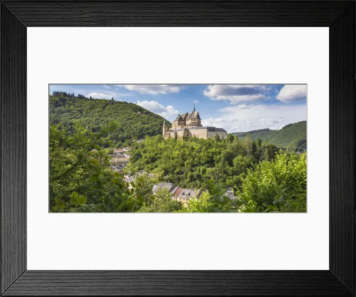 Framed Print : Luxembourg, Vianden, View of Vianden Castle above the town Framed Print : Luxembourg, Vianden, View of Vianden Castle above the town