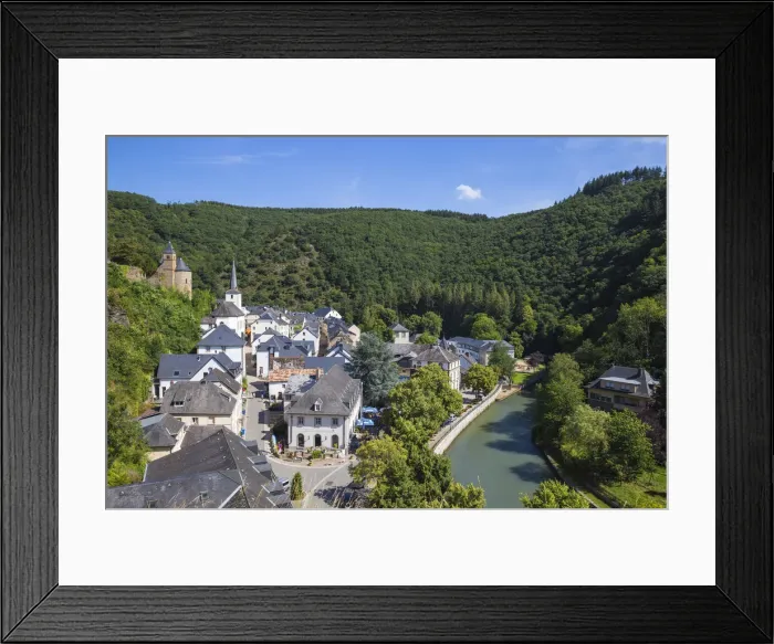 Framed Print : Luxembourg, Esch-sur-Sure, Sure river and Castle Framed Print : Luxembourg, Esch-sur-Sure, Sure river and Castle