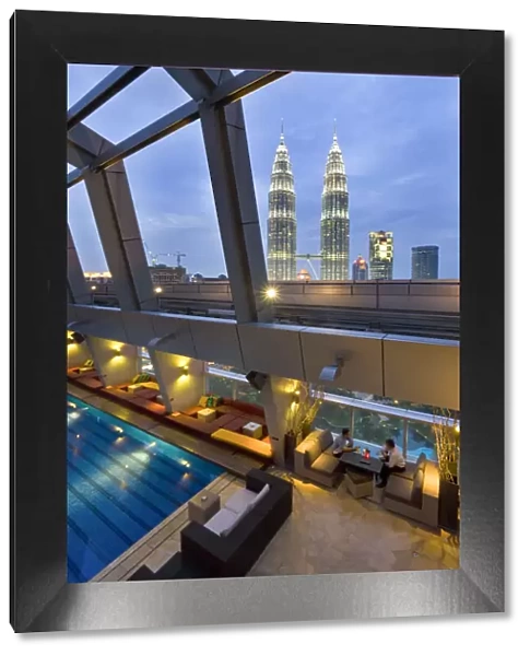 Malaysia, Kuala Lumpur, view from a rooftop pool  /  skybar of Petronas Towers