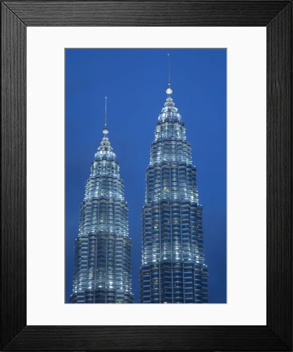 Framed Print : Petronas Towers, Kuala Lumpur, Malaysia