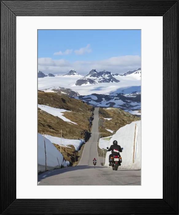 Framed Print : Dramatic glacial highway, Jotunheimen National Park ('Home of the Giants'), Sogn og Fjordane, Oppland, Norway Framed Print : Dramatic glacial highway, Jotunheimen National Park ('Home of the Giants'), Sogn og Fjordane, Oppland, Norway