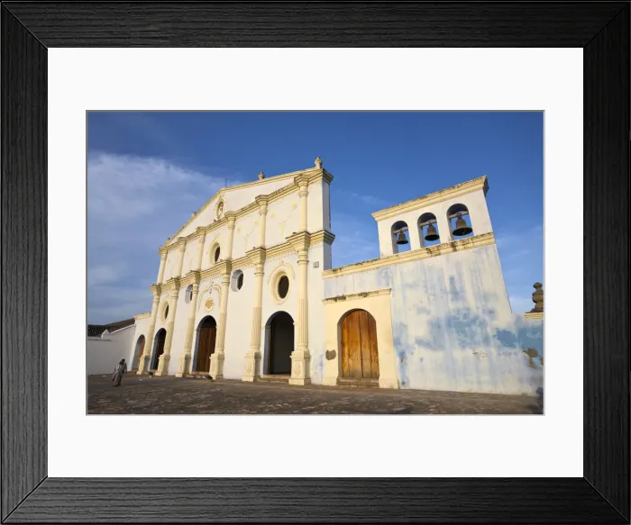 Framed Print : Nicaragua, Granada, Convento Y Museo San Franciso - the oldest church in Central America Framed Print : Nicaragua, Granada, Convento Y Museo San Franciso - the oldest church in Central America