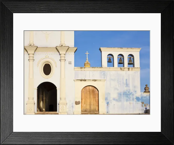 Framed Print : Nicaragua, Granada, Convento Y Museo San Franciso - the oldest church in Central America Framed Print : Nicaragua, Granada, Convento Y Museo San Franciso - the oldest church in Central America