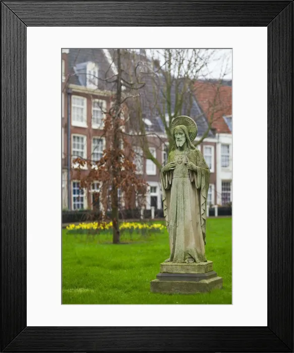 Framed Print : Netherlands, Amsterdam, Begijnhof Convent, courtyard Framed Print : Netherlands, Amsterdam, Begijnhof Convent, courtyard