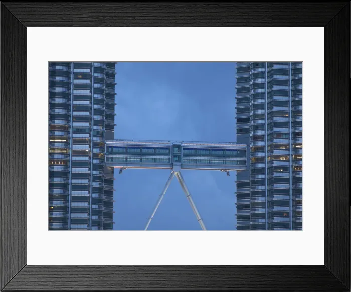 Framed Print : Petronas Towers, Kuala Lumpur, Malaysia