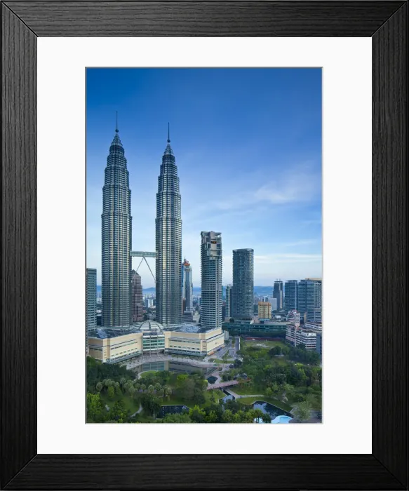 Framed Print : Petronas Towers & KLCC, Kuala Lumpur, Malaysia Framed Print : Petronas Towers & KLCC, Kuala Lumpur, Malaysia