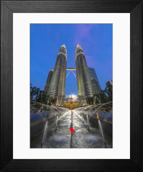 Framed Print : Malaysia, Kuala Lumpur, Petronas Towers