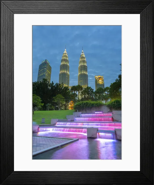 Framed Print : Malaysia, Kuala Lumpur, Petronas Towers