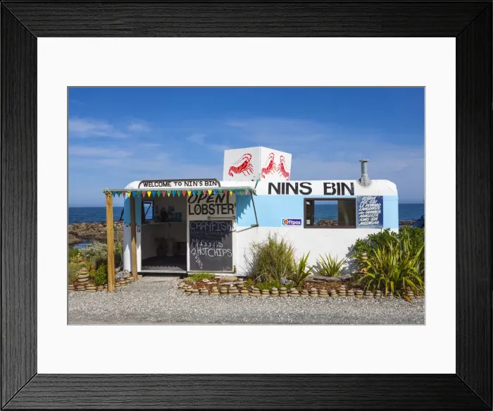 Framed Print : Nins Bin Crayfish shop, Kaikoura, South Island, New Zealand Framed Print : Nins Bin Crayfish shop, Kaikoura, South Island, New Zealand