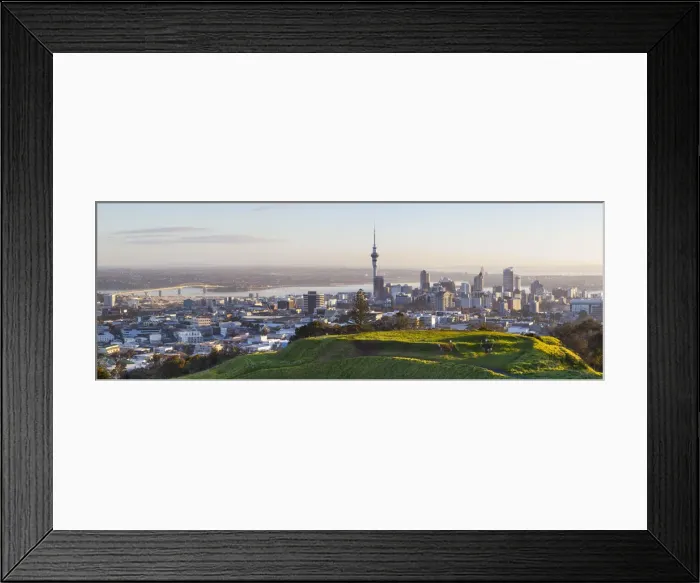 Framed Print : Mount Eden volanic crater & City Skyline Auckland, North Island, New Zealand Framed Print : Mount Eden volanic crater & City Skyline Auckland, North Island, New Zealand