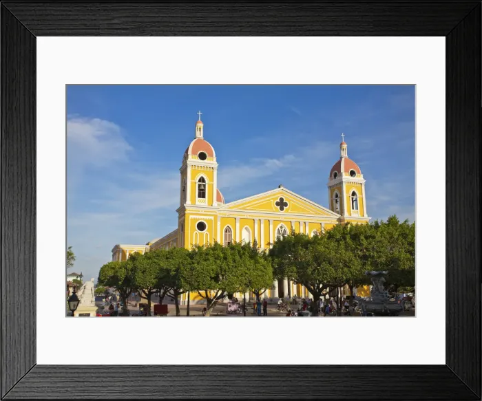 Framed Print : Nicaragua, Granada, Park Colon, Park Central, Cathedral de Granada Framed Print : Nicaragua, Granada, Park Colon, Park Central, Cathedral de Granada
