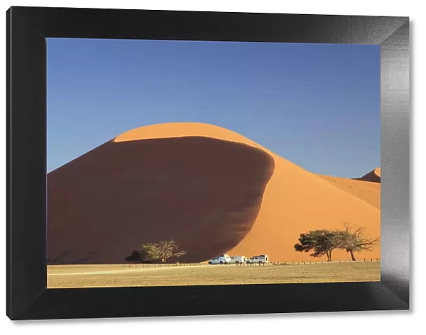 Namibia, Namib Naukluft National Park, Sossussvlei Sand Dunes, Dune 45