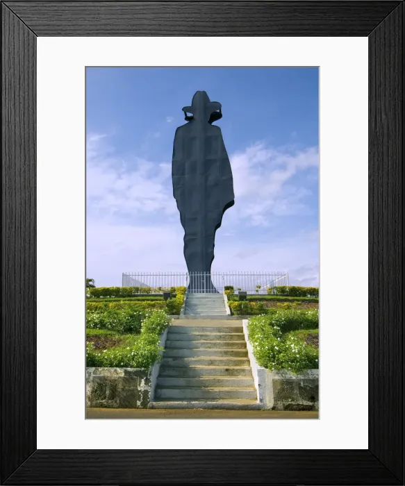 Framed Print : Sandino statue, a Nicaraguan revolutionary, Parque Historico Nacional Loma de Tiscapa Framed Print : Sandino statue, a Nicaraguan revolutionary, Parque Historico Nacional Loma de Tiscapa