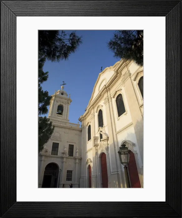Framed Print : Ingreja da Graaza, Lisbon, Portugal Framed Print : Ingreja da Graaza, Lisbon, Portugal