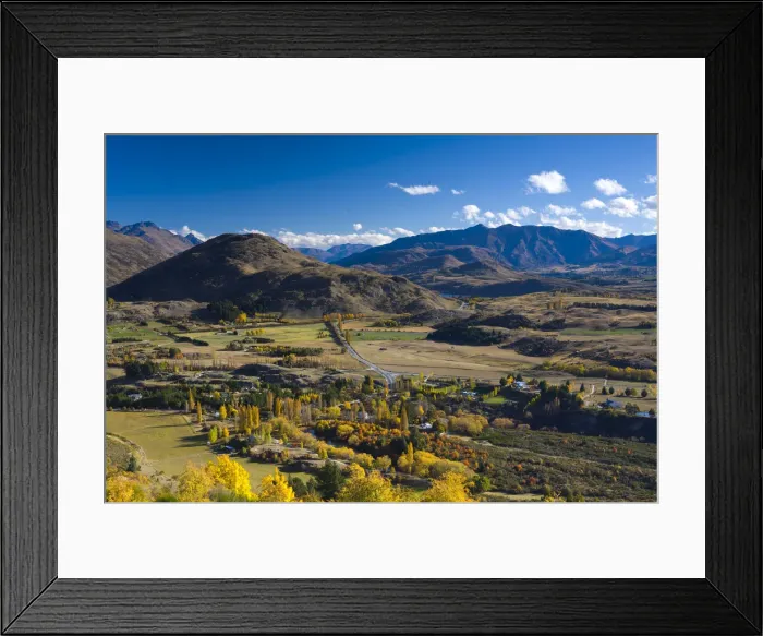 Framed Print : Arrowtown, South Island, New Zealand Framed Print : Arrowtown, South Island, New Zealand