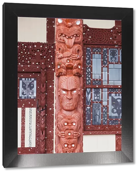 New Zealand, North Island, Rotorua, Ohinemutu, Maori village, sculptures on Marae