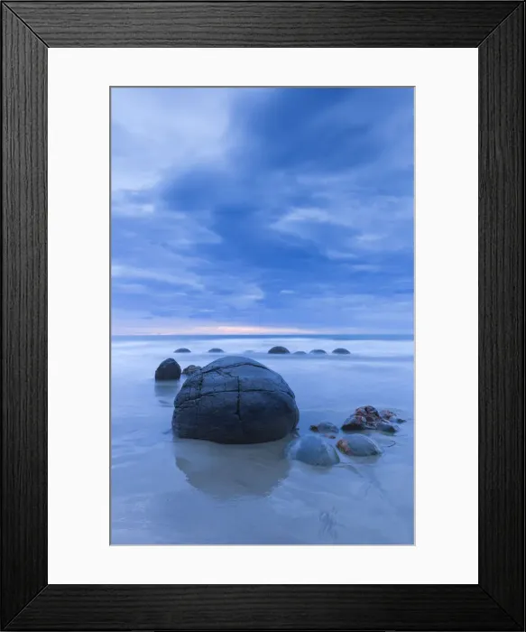 Framed Print : New Zealand, South Island, Otago, Moeraki, Moeraki Boulders also known as Te Kaihinaki Framed Print : New Zealand, South Island, Otago, Moeraki, Moeraki Boulders also known as Te Kaihinaki