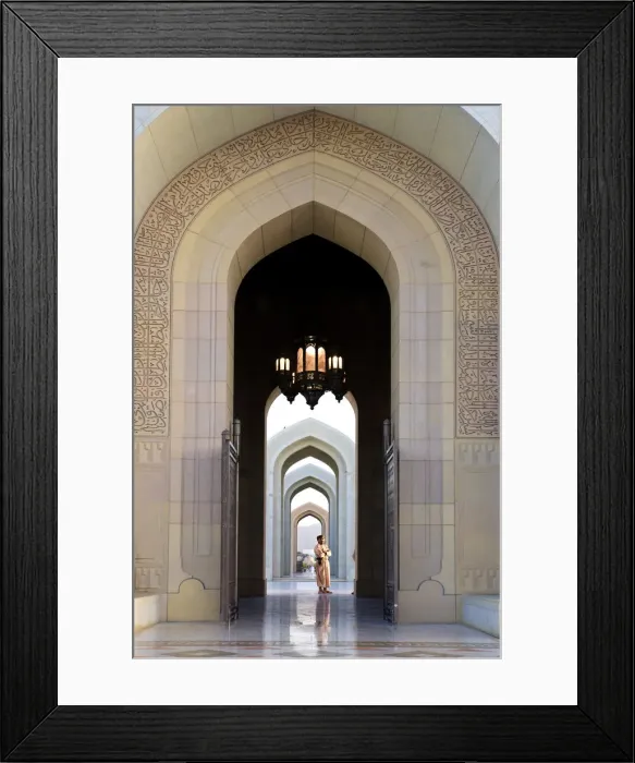 Framed Print : Oman, Muscat, Sultan Qaboos Grand Mosque Framed Print : Oman, Muscat, Sultan Qaboos Grand Mosque
