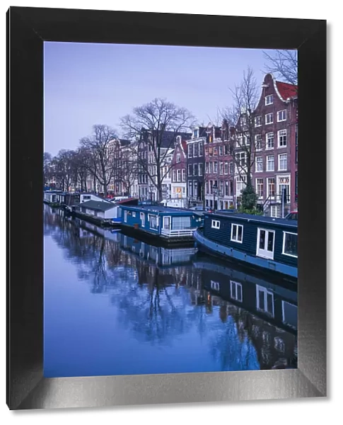 Netherlands, Amsterdam, Prinsengracht canal buildings, dawn