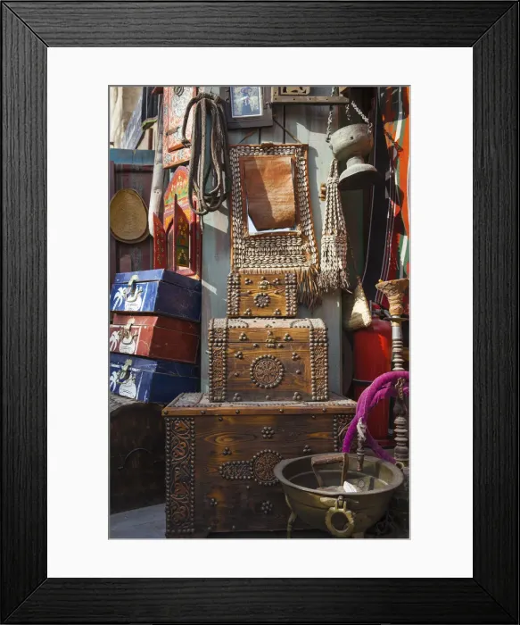 Framed Print : Qatar, Doha, Souk Waqif Framed Print : Qatar, Doha, Souk Waqif
