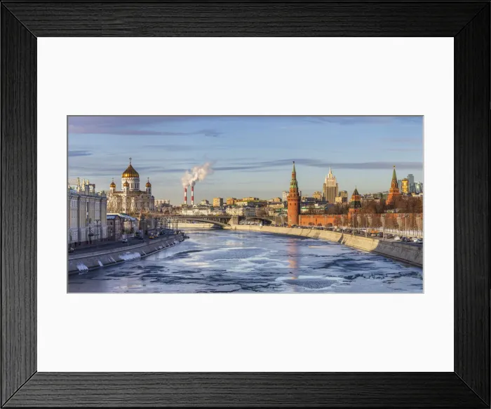 Framed Print : Cityscape, Kremlin, Moskva river, Moscow, Russia Framed Print : Cityscape, Kremlin, Moskva river, Moscow, Russia