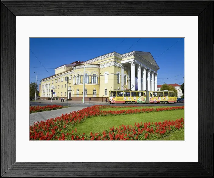Framed Print : Russia, Kaliningrad, Prospekt Mira, Drama Theatre house Framed Print : Russia, Kaliningrad, Prospekt Mira, Drama Theatre house