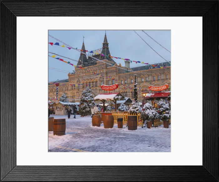 Framed Print : Christmas bazaar, Gum department store, Red square, Moscow, Russia Framed Print : Christmas bazaar, Gum department store, Red square, Moscow, Russia