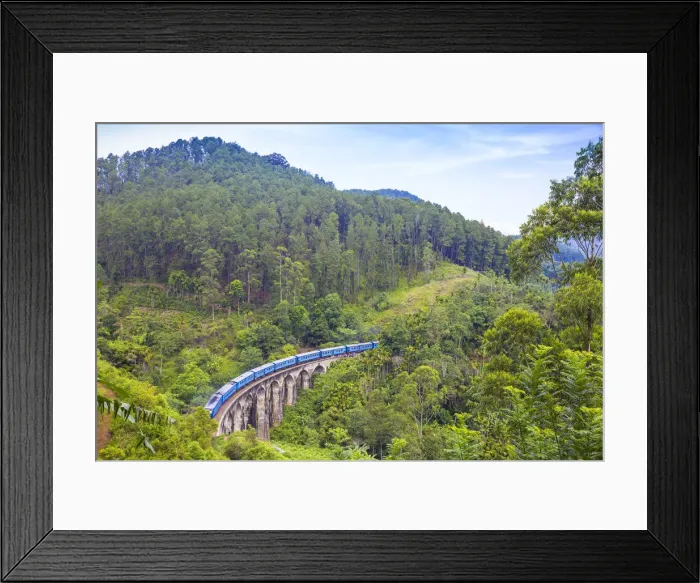 Framed Print : Sri Lanka, Ella, Train on Nine Arches bridge Framed Print : Sri Lanka, Ella, Train on Nine Arches bridge
