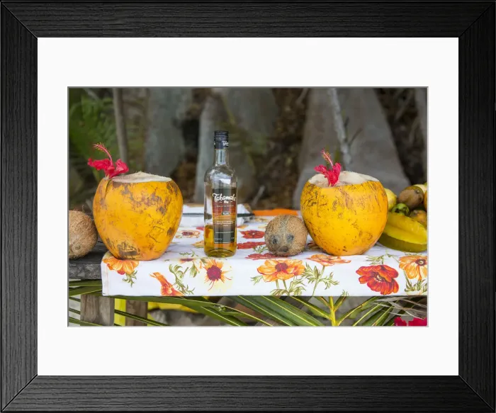 Framed Print : Beach stall selling rum and fruit drinks, nse Source D Argent beach, La Digue