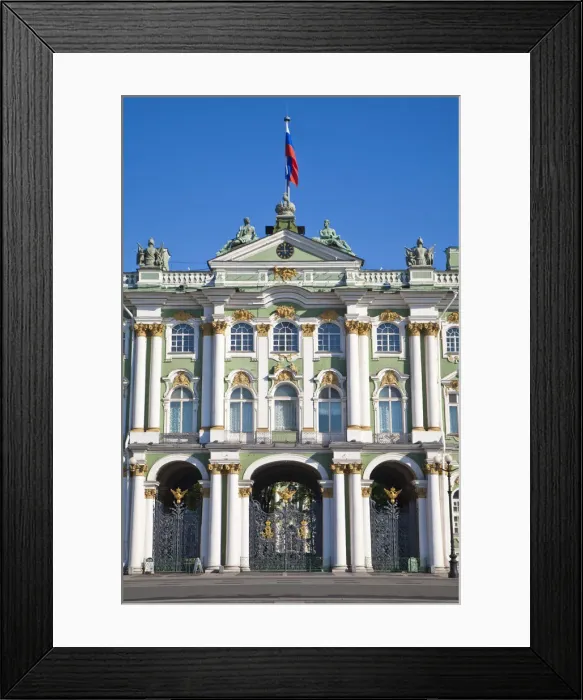 Framed Print : Russia, St Petersburg, Palace Square, The Hermitage in the Winter Palace Framed Print : Russia, St Petersburg, Palace Square, The Hermitage in the Winter Palace