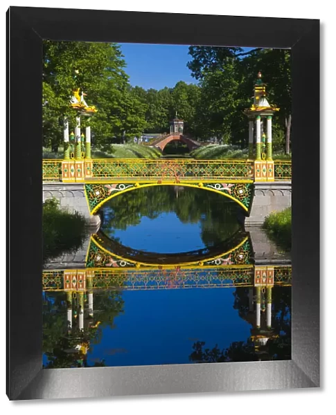 Russia, St. Petersburg, Pushkin-Tsarskoye Selo, bridge by the Chinese Pavillion