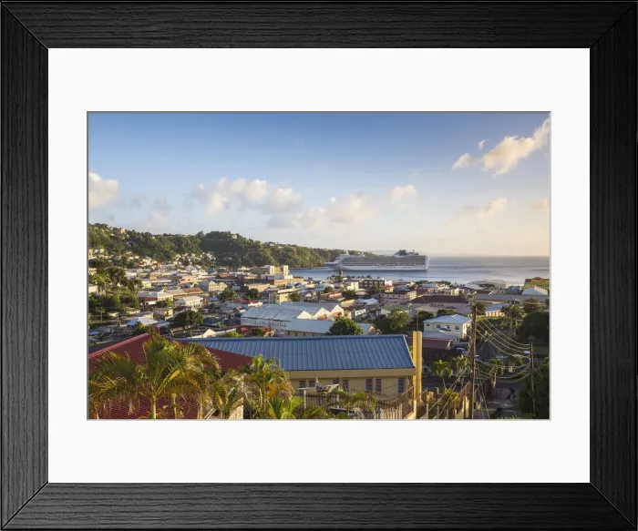 Framed Print : St Vincent and The Grenadines, St Vincent, Kingstown, View of P&0 Cruise ship in port Framed Print : St Vincent and The Grenadines, St Vincent, Kingstown, View of P&0 Cruise ship in port