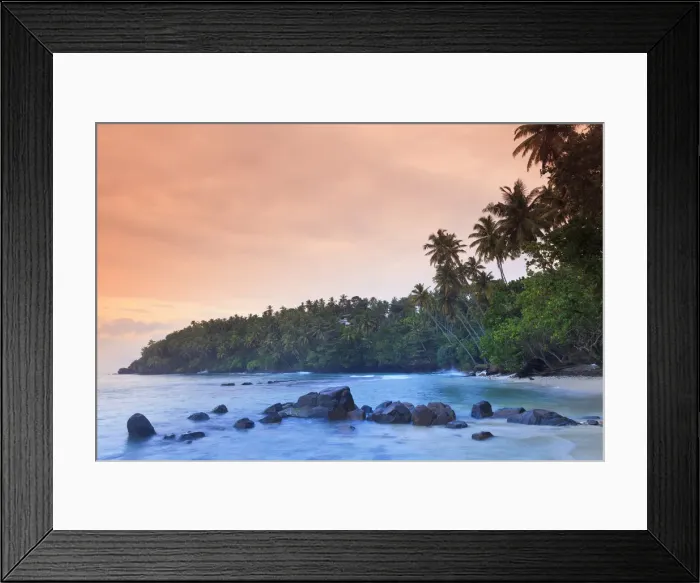 Framed Print : Sri Lanka, South Coast, Mirissa, Beach Framed Print : Sri Lanka, South Coast, Mirissa, Beach