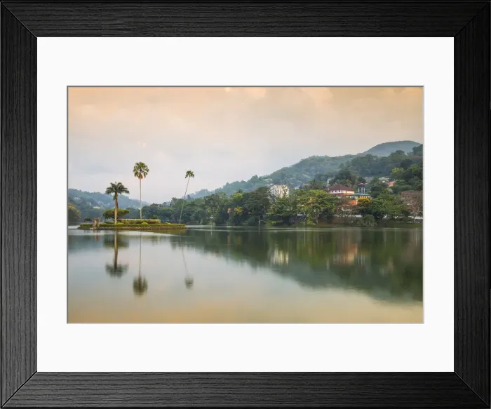Framed Print : Sri Lanka, Kandy, Kandy Lake Framed Print : Sri Lanka, Kandy, Kandy Lake