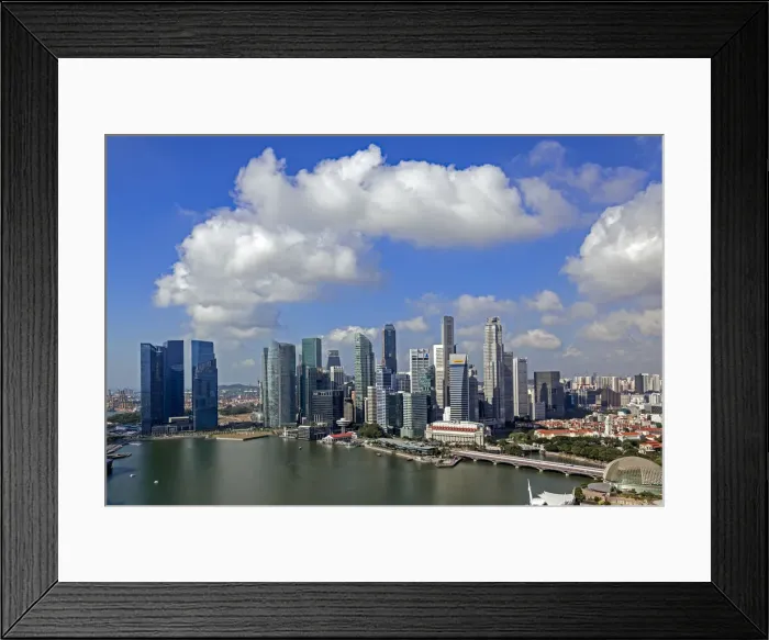 Framed Print : Singapore, Elevated view over the City Centre and Marina Bay Framed Print : Singapore, Elevated view over the City Centre and Marina Bay