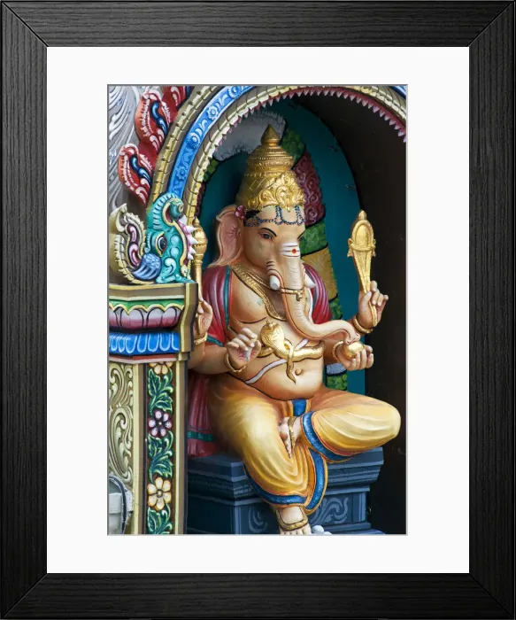 Framed Print : Close up of the Gopuram of the Sri Mariamman Temple in Singapore Framed Print : Close up of the Gopuram of the Sri Mariamman Temple in Singapore