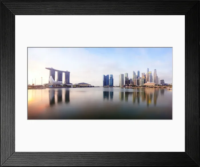 Framed Print : City skyline viewed across Marina Bay, Singapore Framed Print : City skyline viewed across Marina Bay, Singapore
