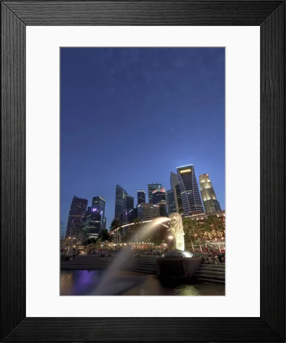 Framed Print : Singapore, Merlion Park and Singapore Skyline Framed Print : Singapore, Merlion Park and Singapore Skyline