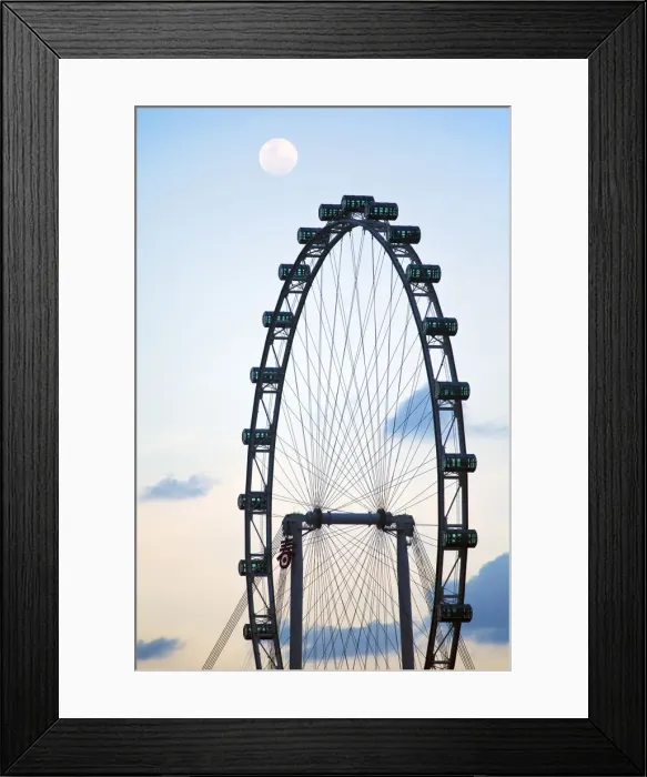 Framed Print : Singapore, Singapore Flyer, the largest Ferris wheel in the world Framed Print : Singapore, Singapore Flyer, the largest Ferris wheel in the world