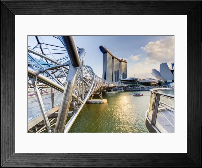 Framed Print : Singapore, the Helix bridge leading across Marina Bay to the Marina Bay Sands hotel Framed Print : Singapore, the Helix bridge leading across Marina Bay to the Marina Bay Sands hotel