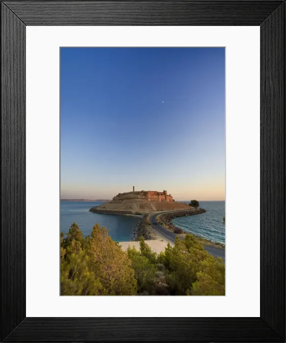 Framed Print : Syria, Euphrates river, Ath Thaura, Lake Al-Assad and Qalaat Jaabar Castle Framed Print : Syria, Euphrates river, Ath Thaura, Lake Al-Assad and Qalaat Jaabar Castle