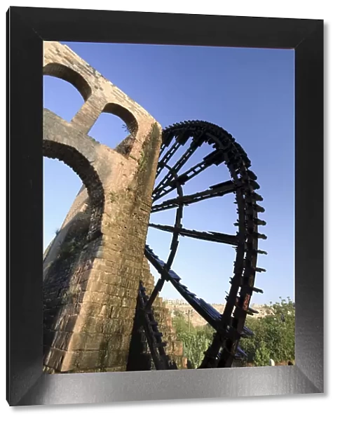 Syria, Hama old Town and 13th Century Water Wheels (Norias)