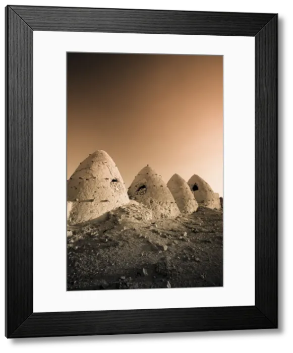Framed Print : Syria, Hama surroundings, the Beehive Village of Sarouj, made of mud dwellings