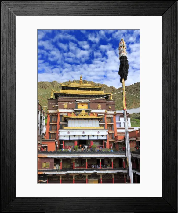 Framed Print : Tashilhunpo monastery, Shigatse, Tibet, China Framed Print : Tashilhunpo monastery, Shigatse, Tibet, China