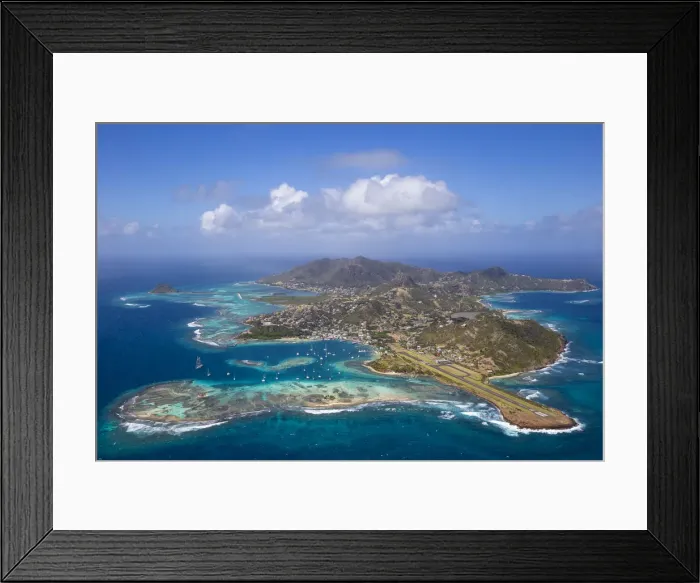 Framed Print : St Vincent and The Grenadines, Aerial view of Union Island Framed Print : St Vincent and The Grenadines, Aerial view of Union Island