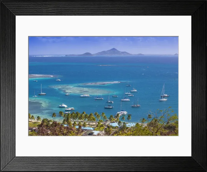 Framed Print : St Vincent and The Grenadines, Union Island with Petit St Vincent with Carriacou Framed Print : St Vincent and The Grenadines, Union Island with Petit St Vincent with Carriacou