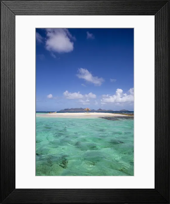Framed Print : St Vincent and The Grenadines, Mopian Island Framed Print : St Vincent and The Grenadines, Mopian Island
