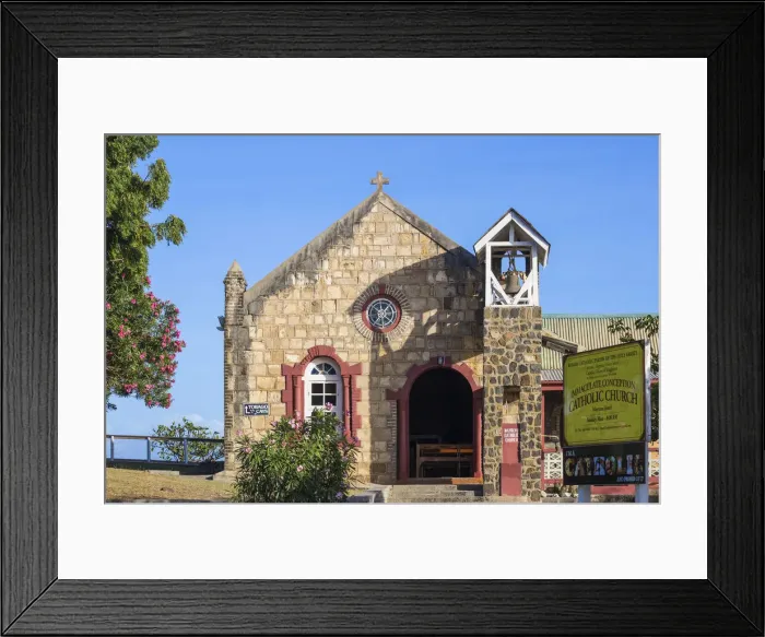 Framed Print : St Vincent and The Grenadines, Mayreau, No name village on Station Hill, Immaculate Framed Print : St Vincent and The Grenadines, Mayreau, No name village on Station Hill, Immaculate
