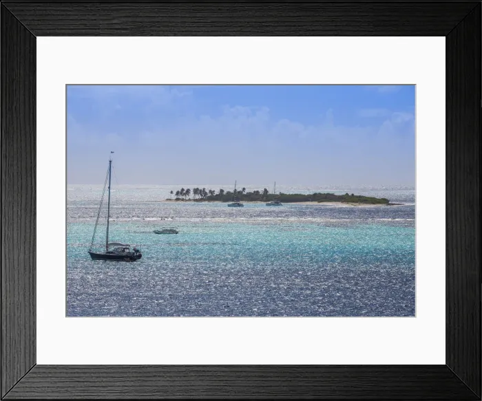 Framed Print : St Vincent and The Grenadines, Tobago Cays, Petit Tabac Framed Print : St Vincent and The Grenadines, Tobago Cays, Petit Tabac